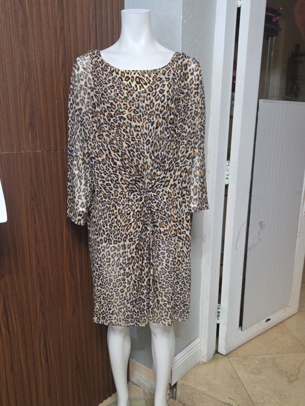 Avenue Leopard Print Midi Dress in Tan, Black & Gold 22/24